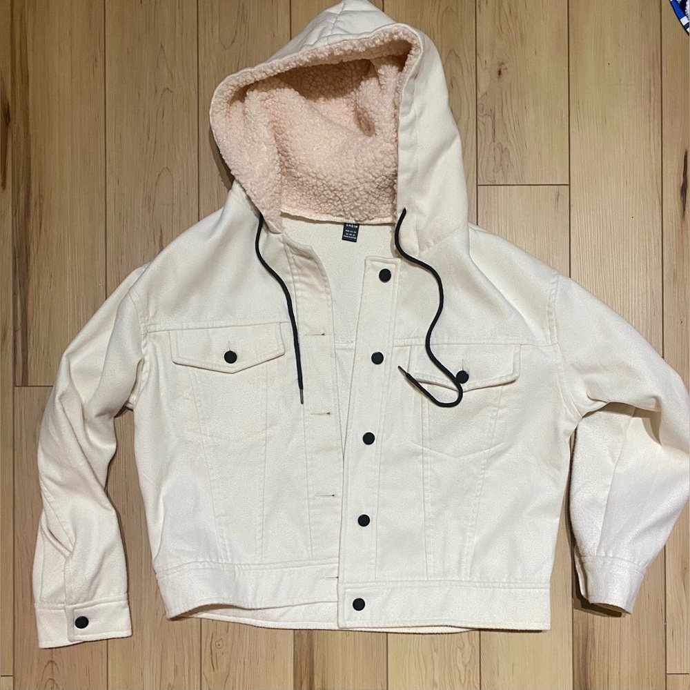 SHEIN Ivory Women’s Hooded Jacket Size XL